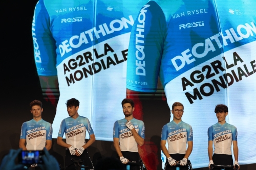 decathlon-ag2r-la-mondiale-team-2024-presentation-photo-laurent-sanson-11 (1)