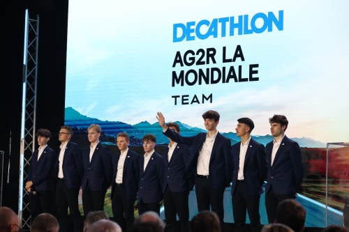 decathlon-ag2r-la-mondiale-team-2024-presentation-photo-laurent-sanson-16