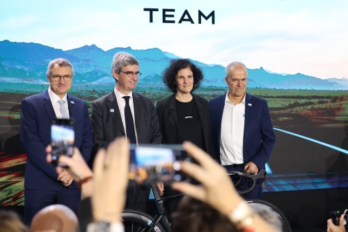 decathlon-ag2r-la-mondiale-team-2024-presentation-photo-laurent-sanson-20